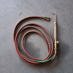 Torch tip and hoses