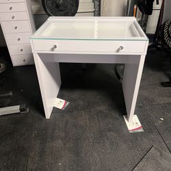 Vanity Desk & Dresser Combo