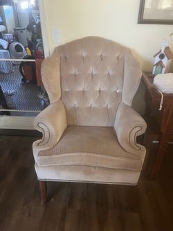 Free Two matching worn Thomasville chairs