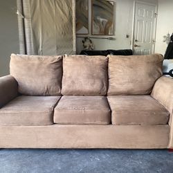 Comfortable three-seater sofa in excellent condition, super clean