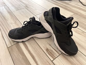 Nike Huarache Shoes