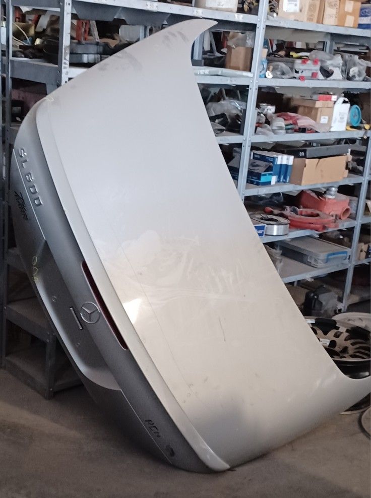 TAILGATE LID for A 2004 Mercedes SL600