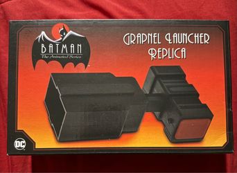 NECA: DC Batman The Animated Series - Grapnel Launcher Prop Replica