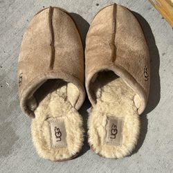 Ugg Slippers, Size 7