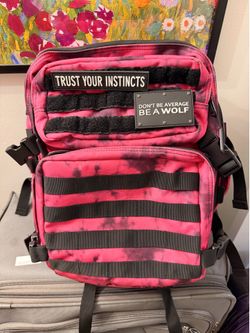 Wolfpak 35L Backpack in Toxic Pink