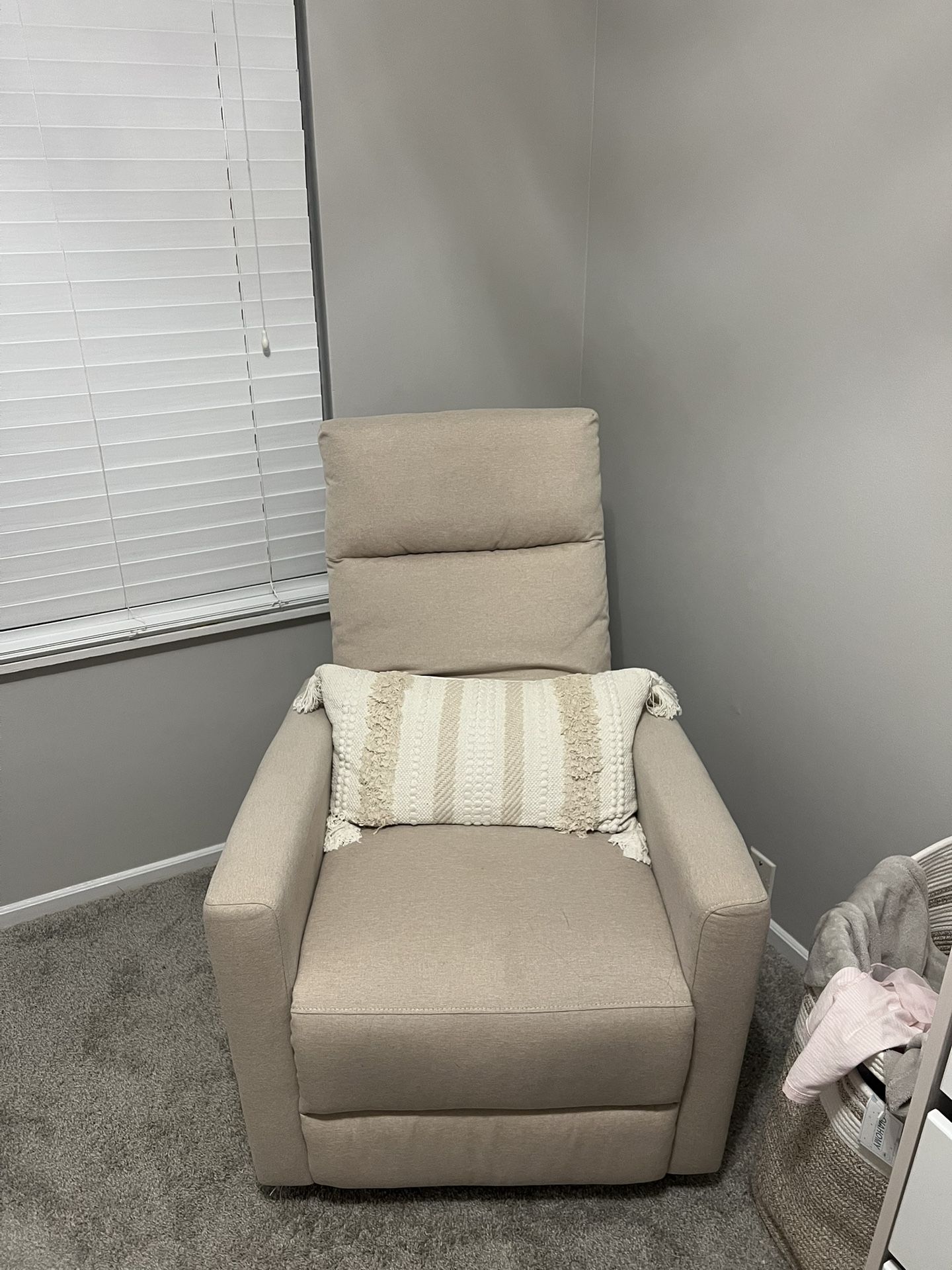 Swivel Rocking chair