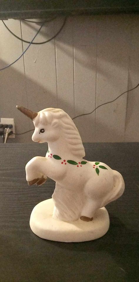 🩷 Unicorn Figurine... Still Available