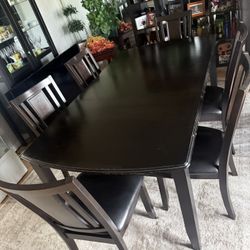 Full  Extendable Dinner Table And Chars