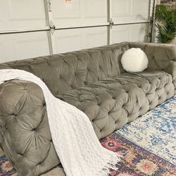 Chesterfield Couch Sofa
