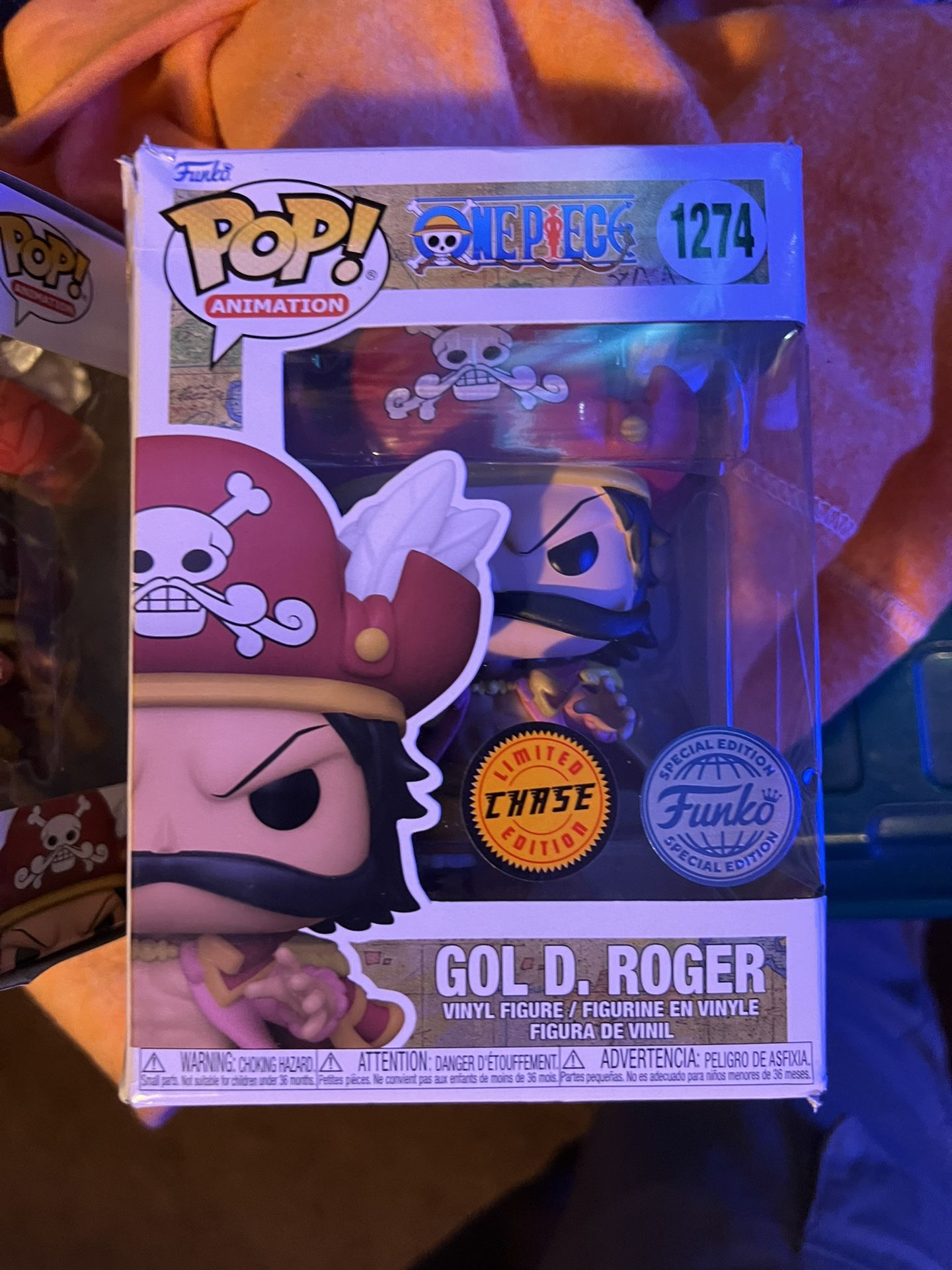 Gol D Roger Chase Damaged