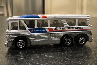 Hot Wheels Greyhound Americruiser Bus 1:64 Diecast White Silver Red Blue 1979