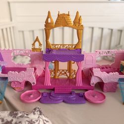 Disney Princess Carriage to Castle Transforming Playset