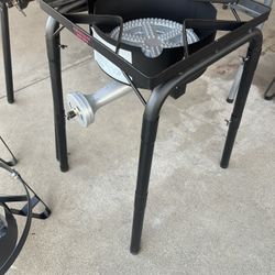 Extra Large Head Burner With Stand!! High Pressure Output. With Hose And Regulator For Propane Tank!