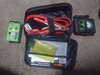 EverStart roadside safety kit