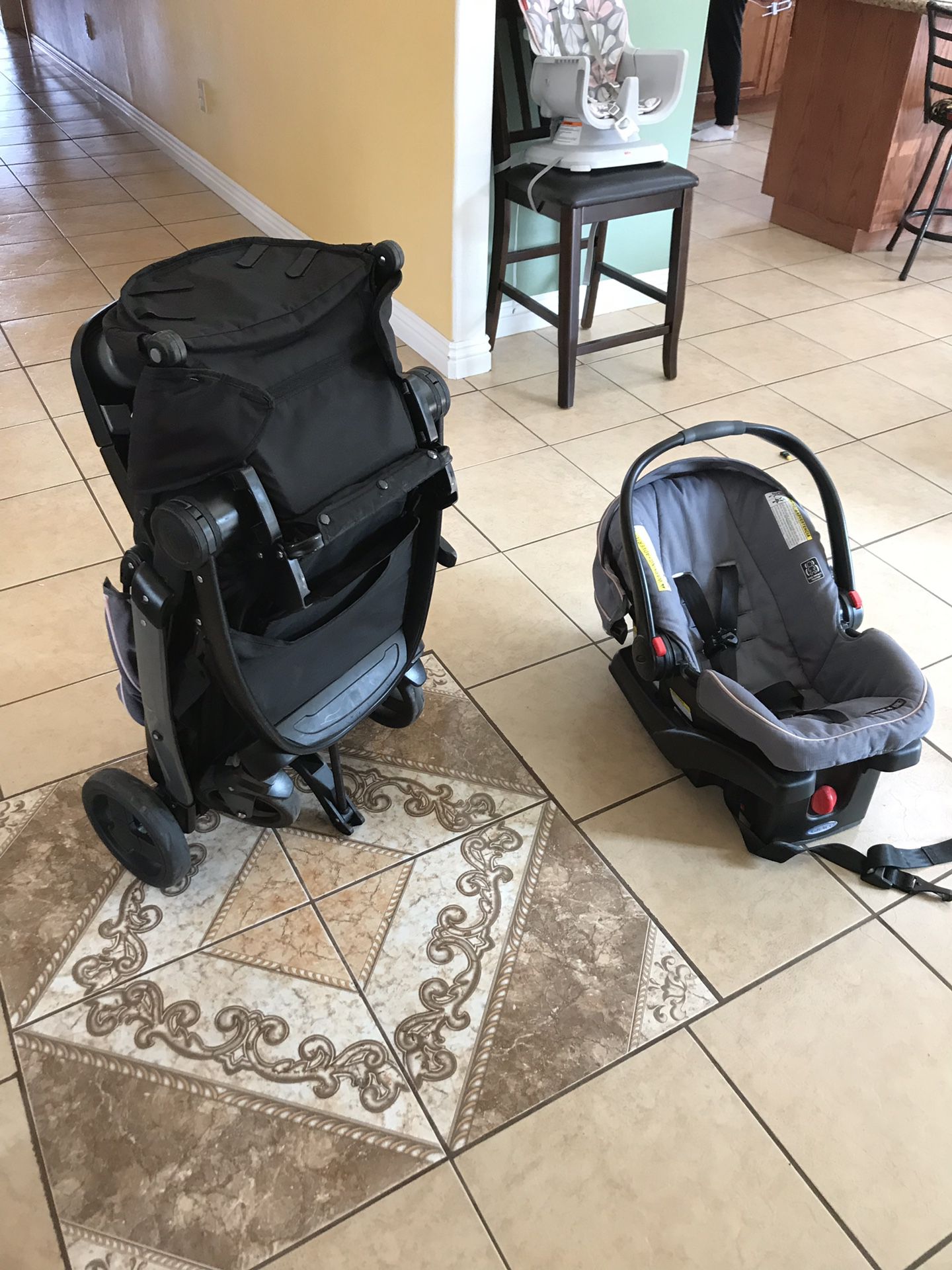 Almost new car seat with stroller
