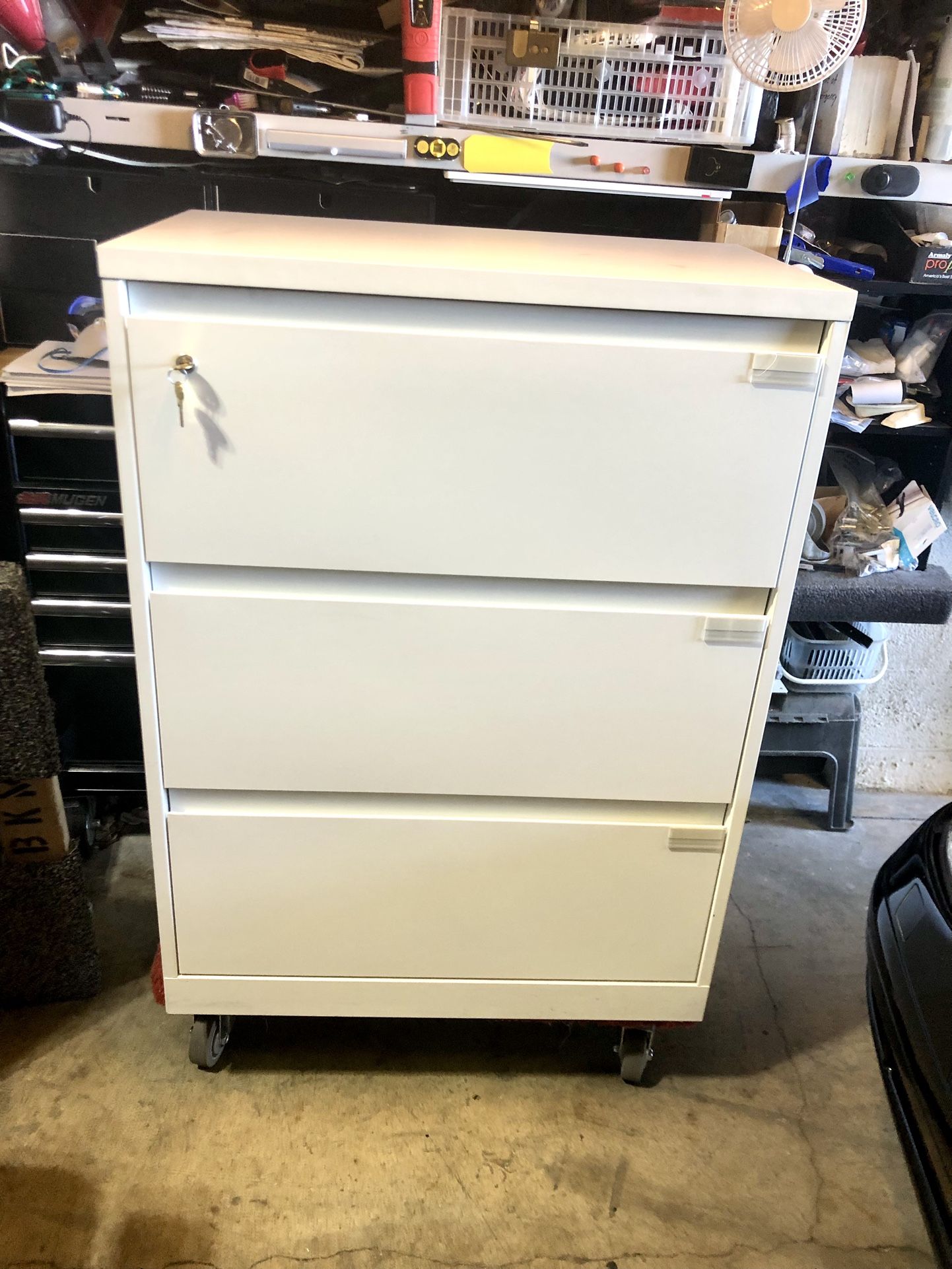 Steelcase Lateral File Cabinet With Keys
