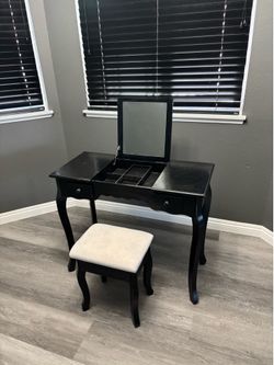 Black Vanity With Mirror and Stool included