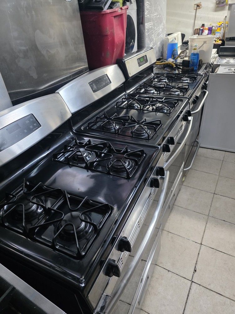 Variety of 30-Inch Gas Stoves