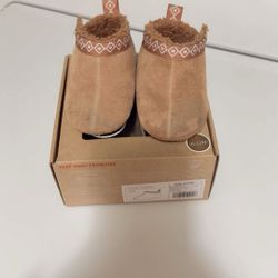 Boots Baby Size 6 /12