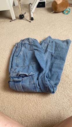 Light Wash Elastic Waist Cargo Jeans