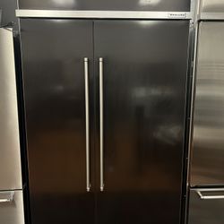Refrigerador Built- In 48” (kitchenAid) 