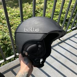 Ski/snowboard helmet