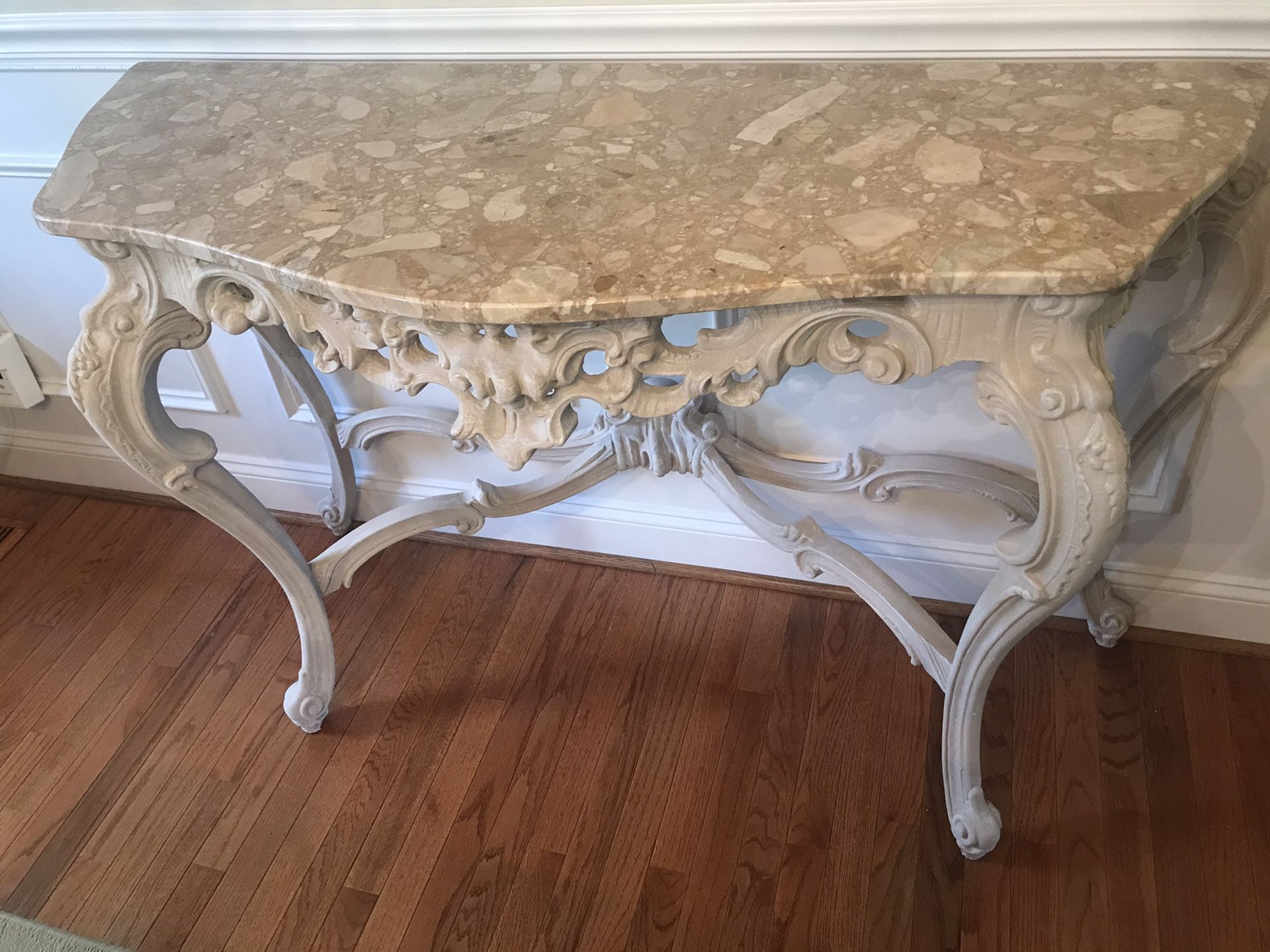 Beautiful marble top console/entry way table.
