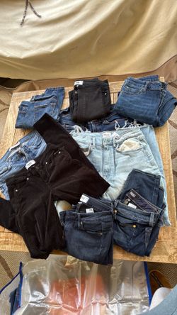 Lot of 10 Women’s Designer Jeans : Paige, J Brand, Everlane
