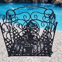 Magazine Or Storage Rack Rod Iron Black