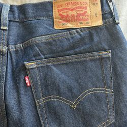 Levi 501’s dark blue