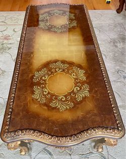 Vintage Hollywood Regency Coffee Table – Gold Gilt & Medallion Details