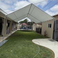 Canopy 20x20 $400