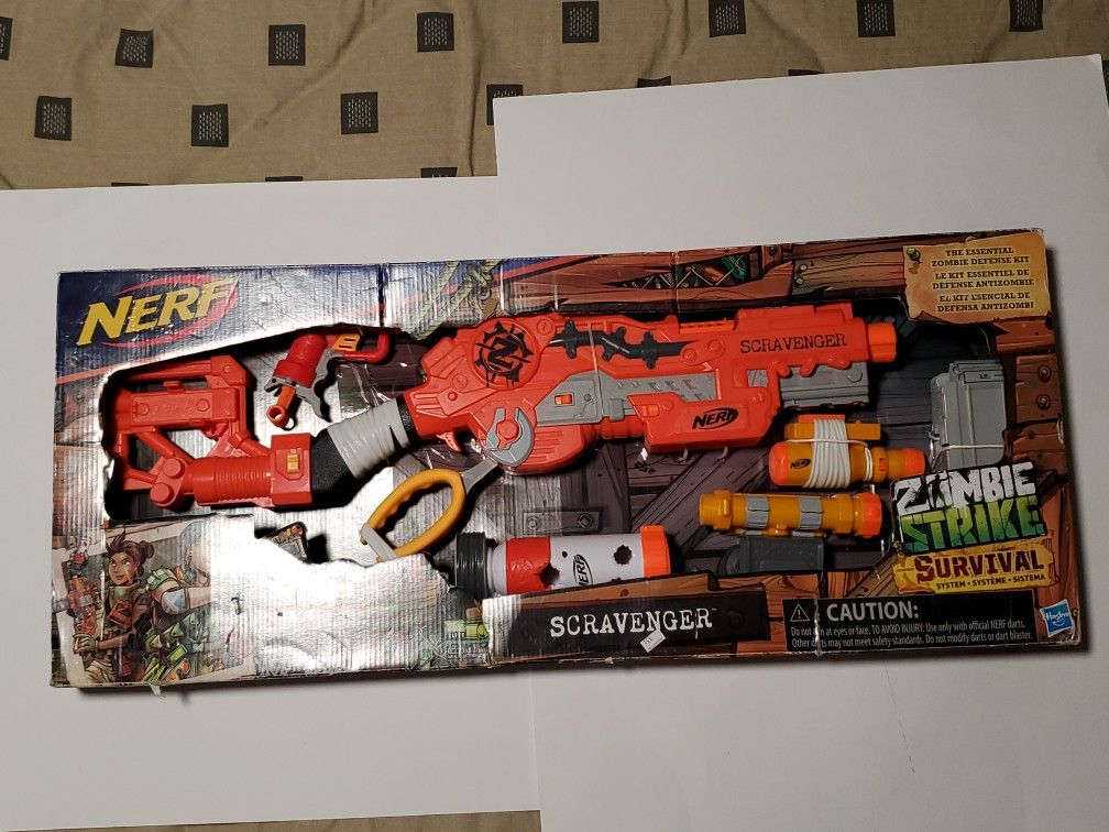 New Nerf Zombie Striker Scavanger Nerf Gun With Accessories