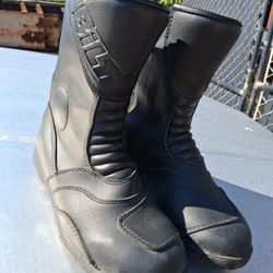 BiLT Size 8  Boots. Leather.