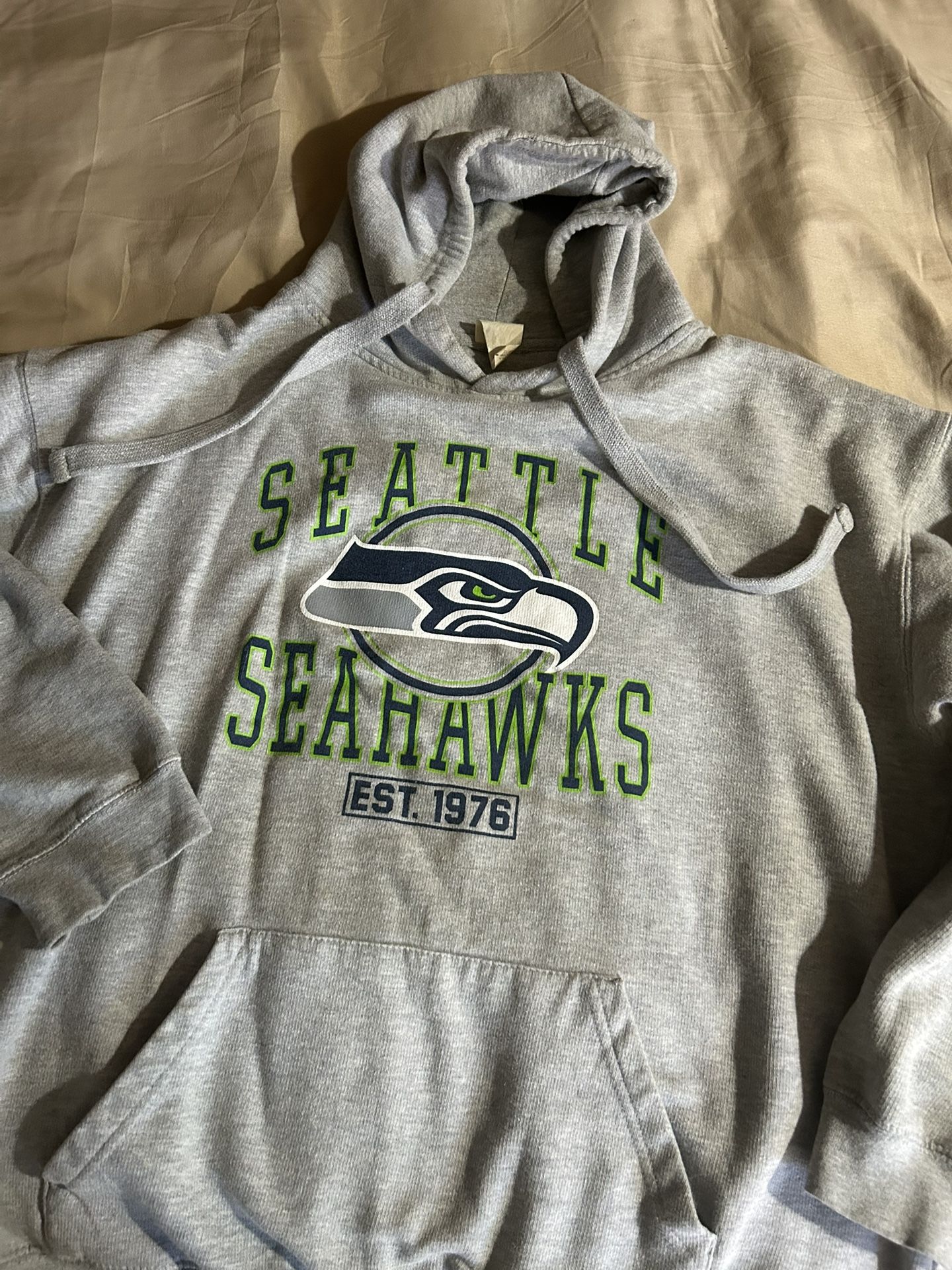 Seattle Seahawks Large Sweatshirt 
