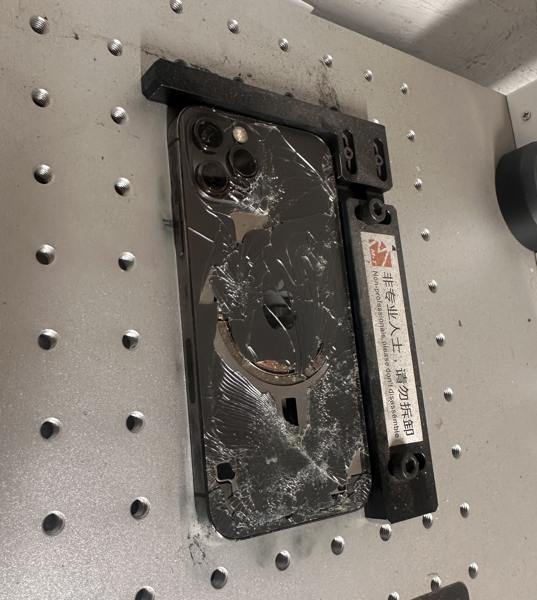 iPhone LCD Screen (R.E.P.A.I.R)