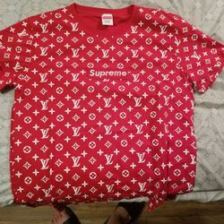 Supreme Louis Vuitton Shirt Size Medium.