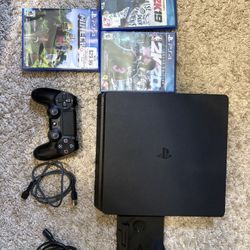PS4 With Accesories
