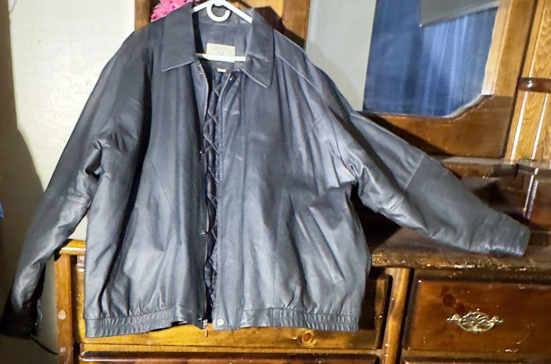 Men's Harbor Bay Black Leather Bomber Jacket