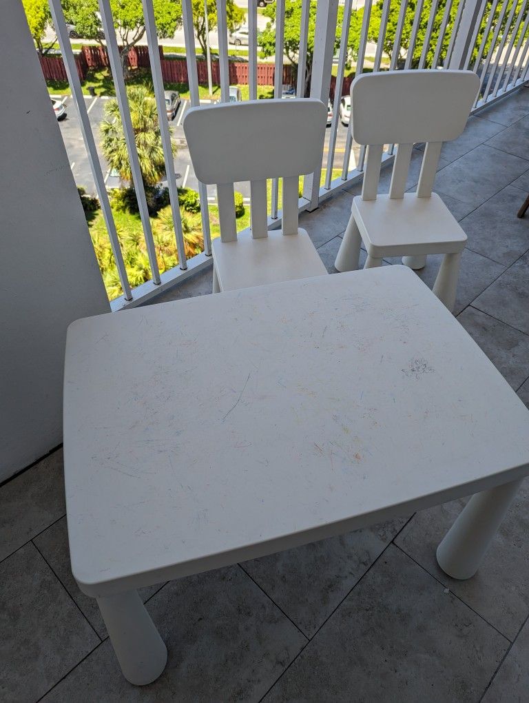 Ikea Mammut children's table & 2 chairs - used good condition