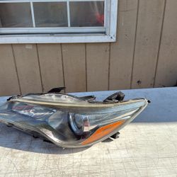 2016 Camry headlight