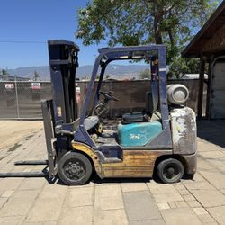 Komatsu Forklift 5K Cap- Low hours