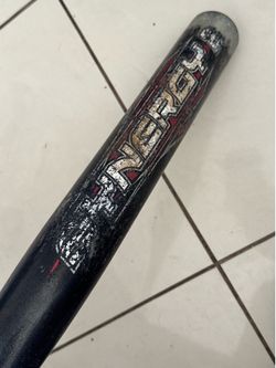 Easton Synergy 2 slowpitch softball bat