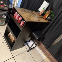 Mesita Con Dos Bancos 