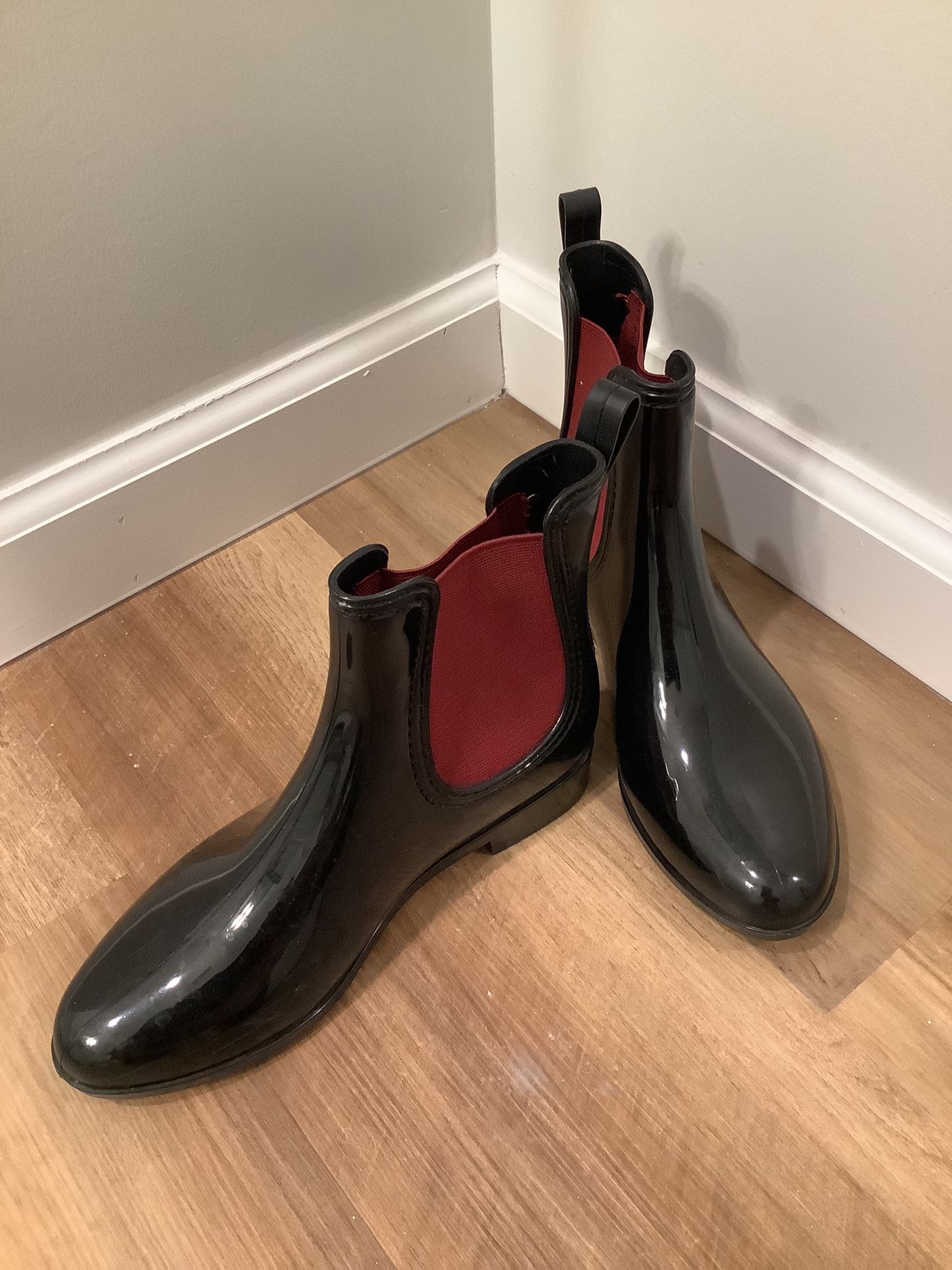 Women’s Rain Boots Size 37