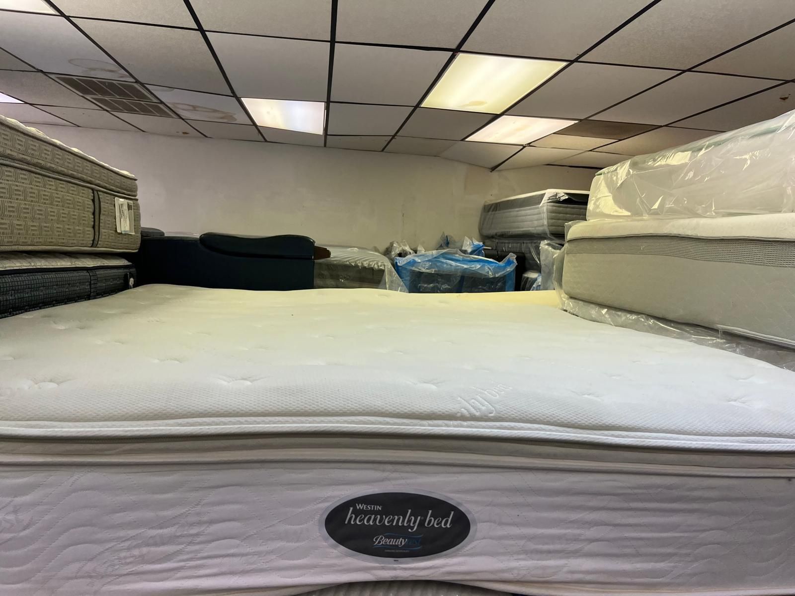 King Set Beautyrest Pillowtop Mattress And Box Spring 