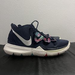 Kyrie Basketball Shoes