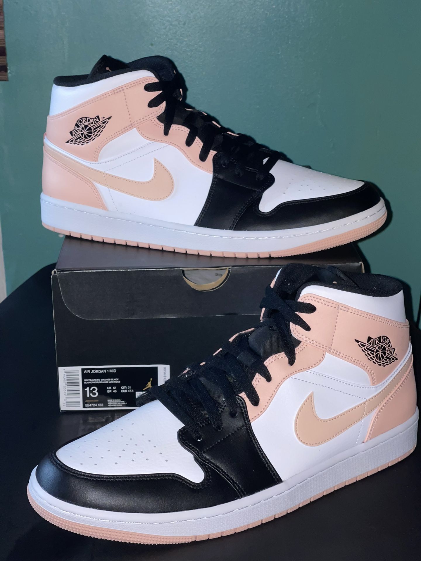 Nike Air Jordan 1 Mid ‘Crimson Tint Toe’ 554724-133 Men’s Size 13
