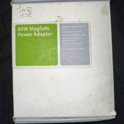Apple PowerBook 65W 65 Watt AC/DC Charger Power Adapter M8943LL/A SEALED