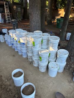 Free fill dirt